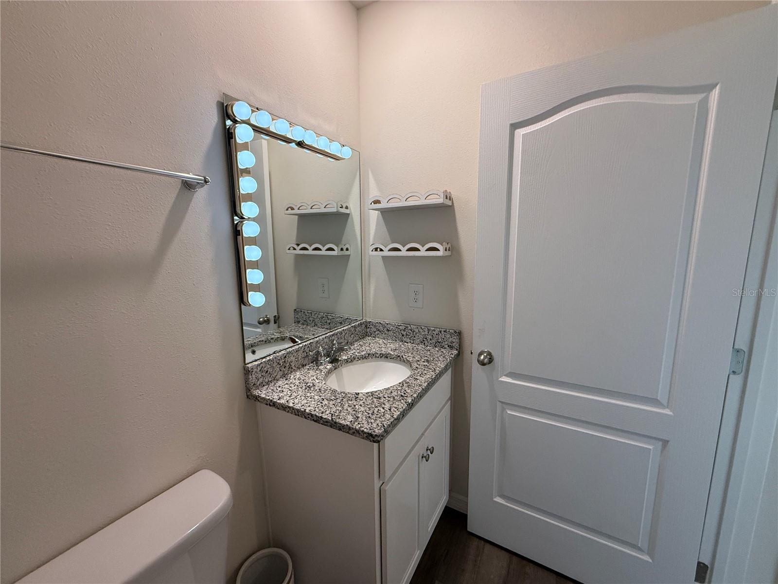 DANBURY/RIDGEWOOD LAKES - Residential Lease