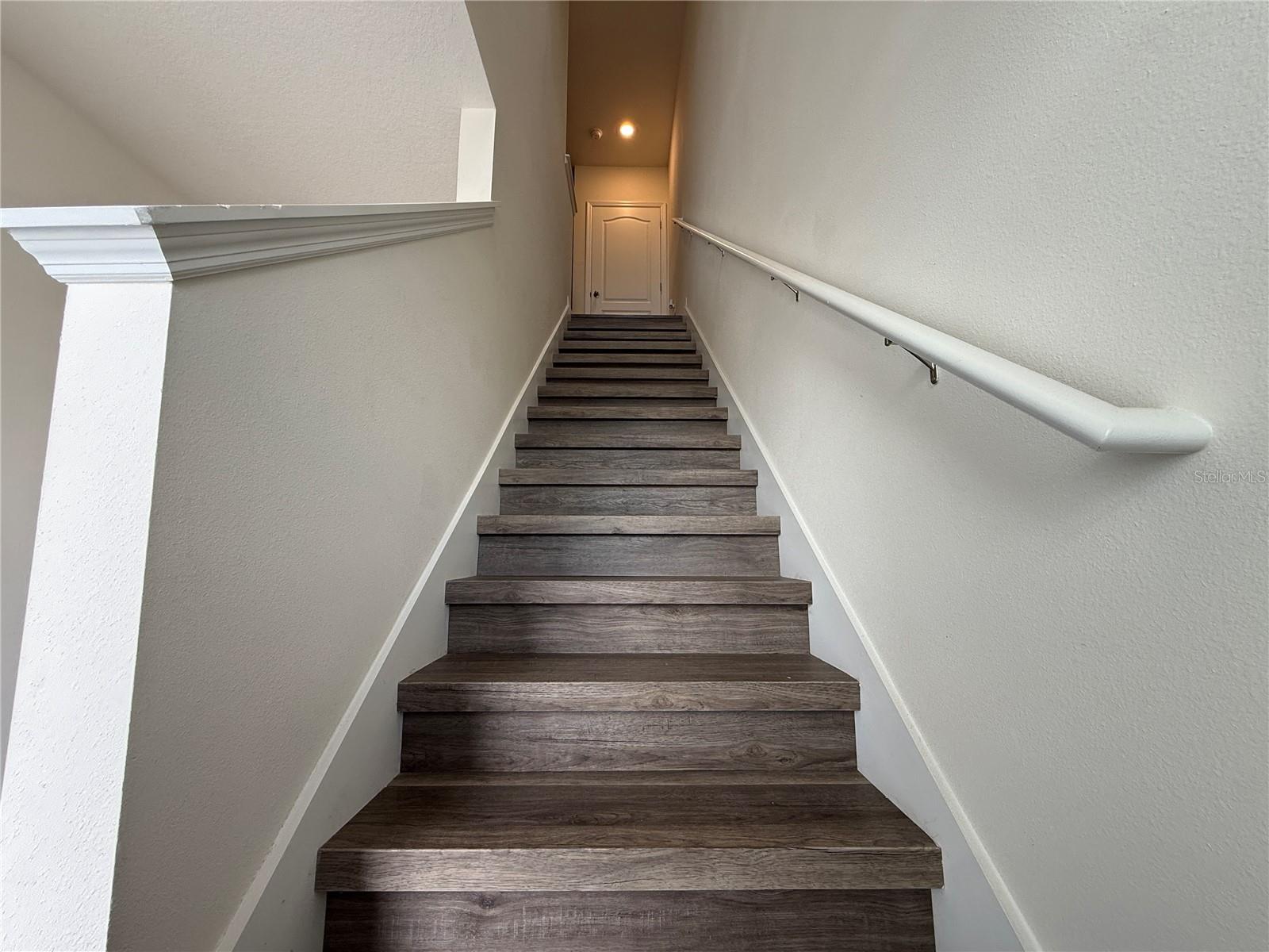 DANBURY/RIDGEWOOD LAKES - Residential Lease