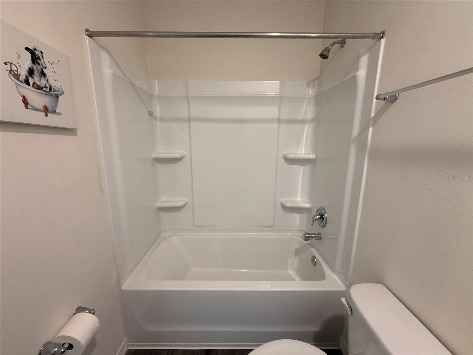 DANBURY/RIDGEWOOD LAKES - Residential Lease