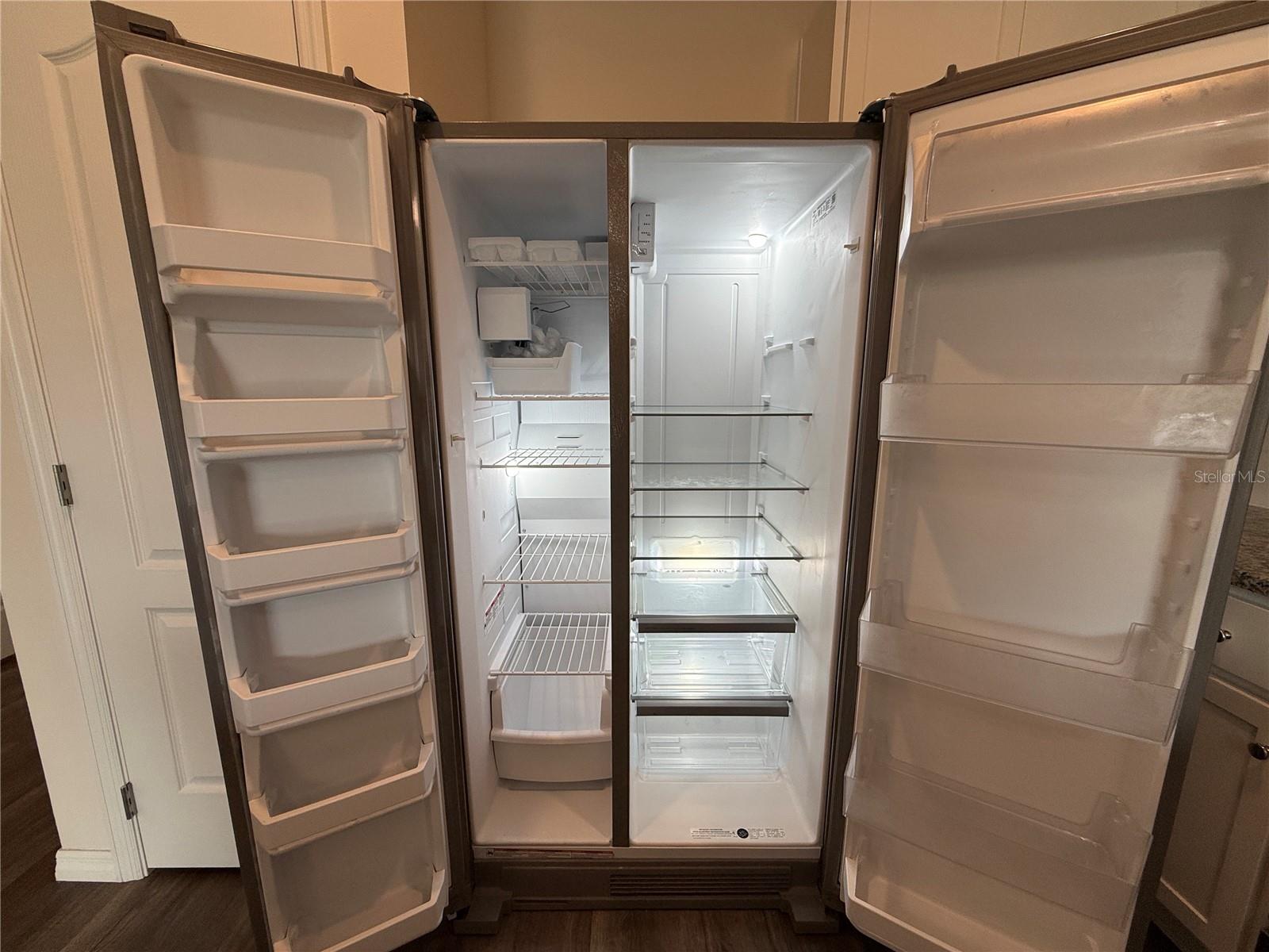 DANBURY/RIDGEWOOD LAKES - Residential Lease