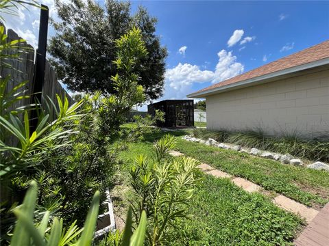 A home in WINTER HAVEN