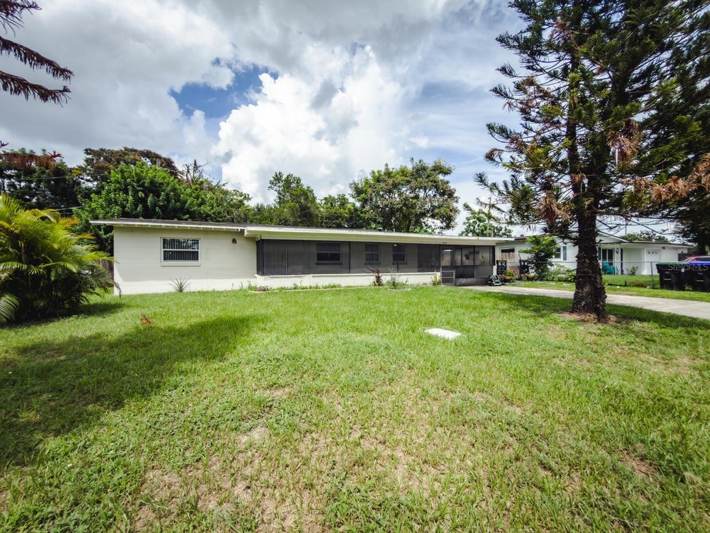 Photo of 1619 Bren Lee Court, Orlando, FL 32805 (MLS # O6439639)