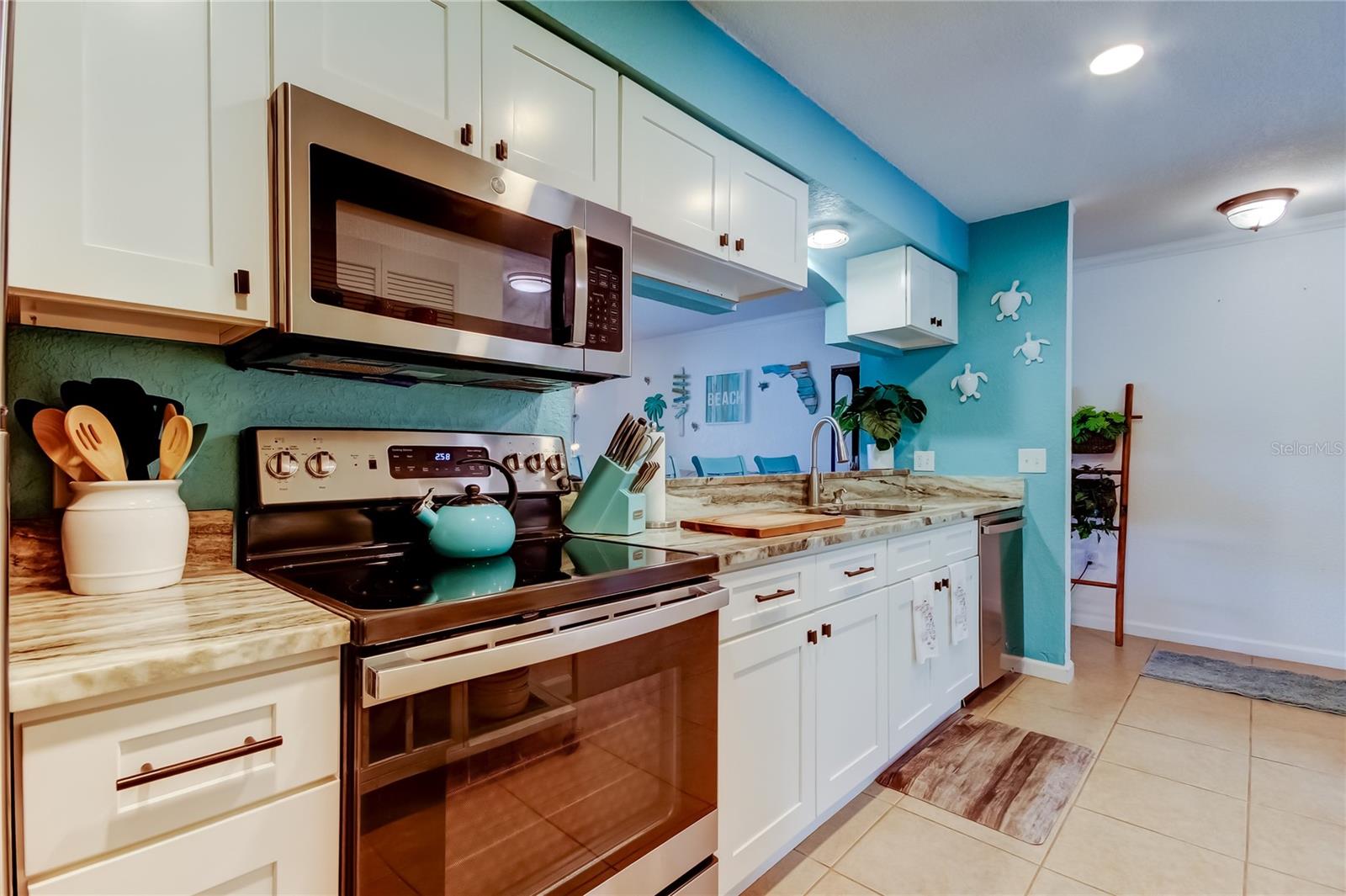 BELLA VISTA ON LAKE - Residential Lease