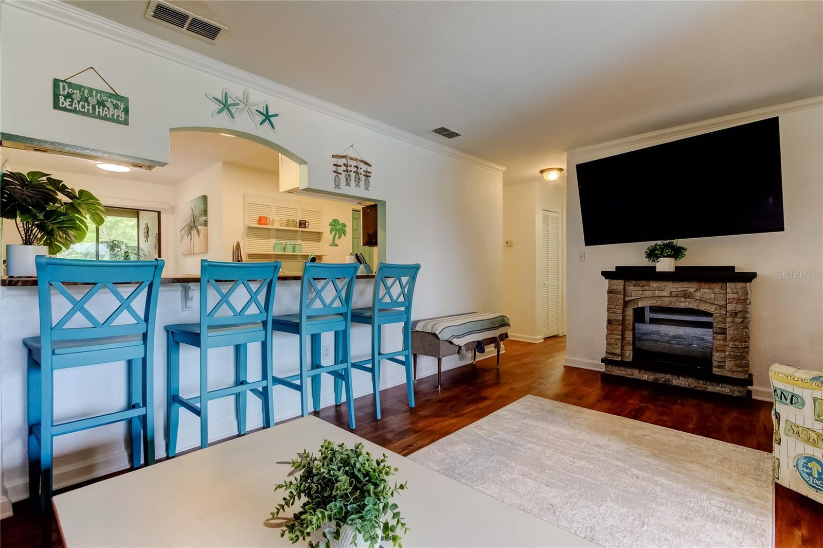 BELLA VISTA ON LAKE - Residential Lease