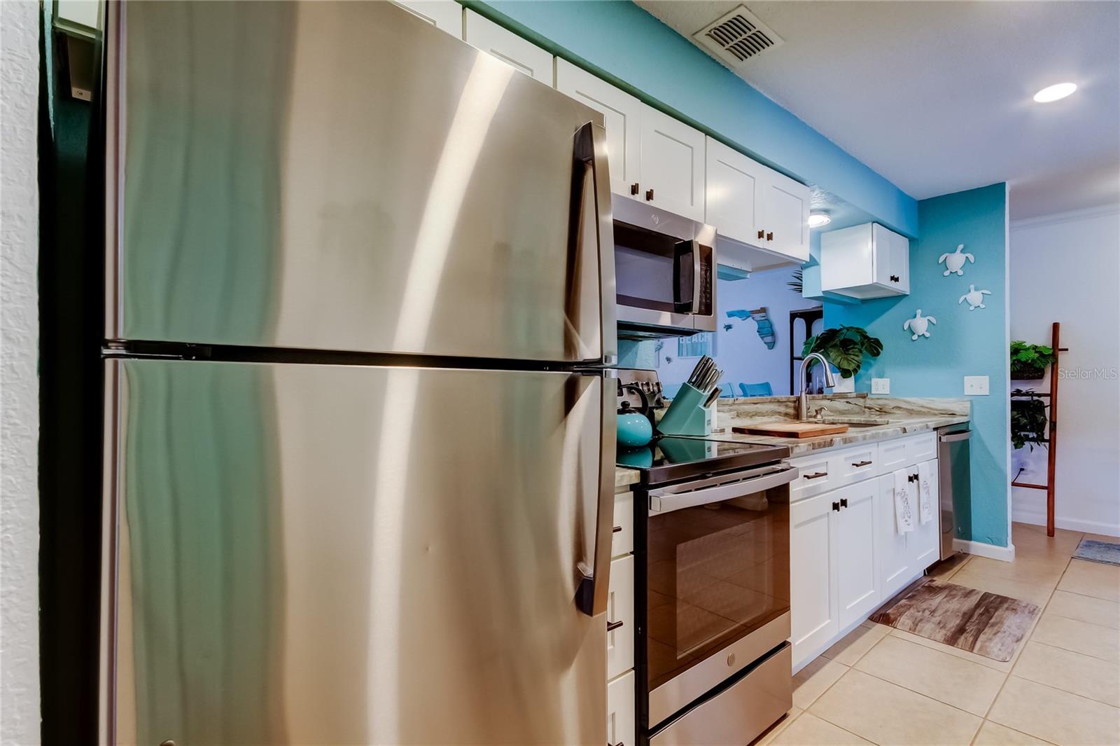 BELLA VISTA ON LAKE - Residential Lease