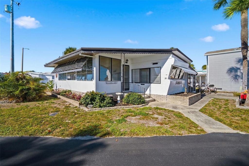 Photo of 4851 W Gandy Boulevard #B4L24, Tampa, FL 33611 (MLS # TB8471263)