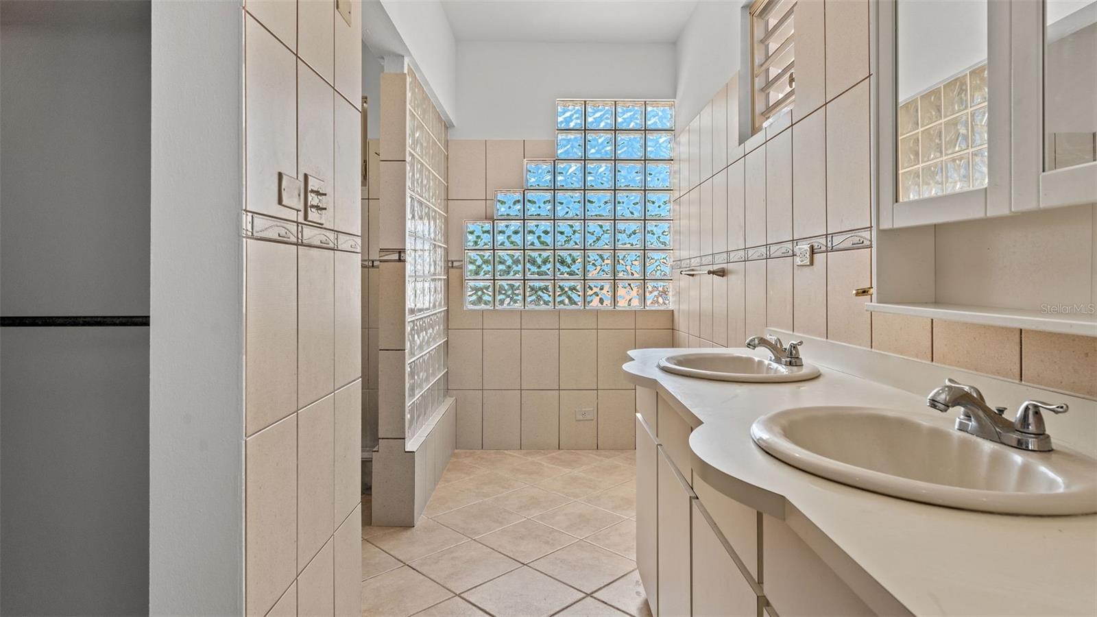 QUINTAS DEL DEPORTIVO, CLUB DEPORTIVO DEL OSTE - Residential