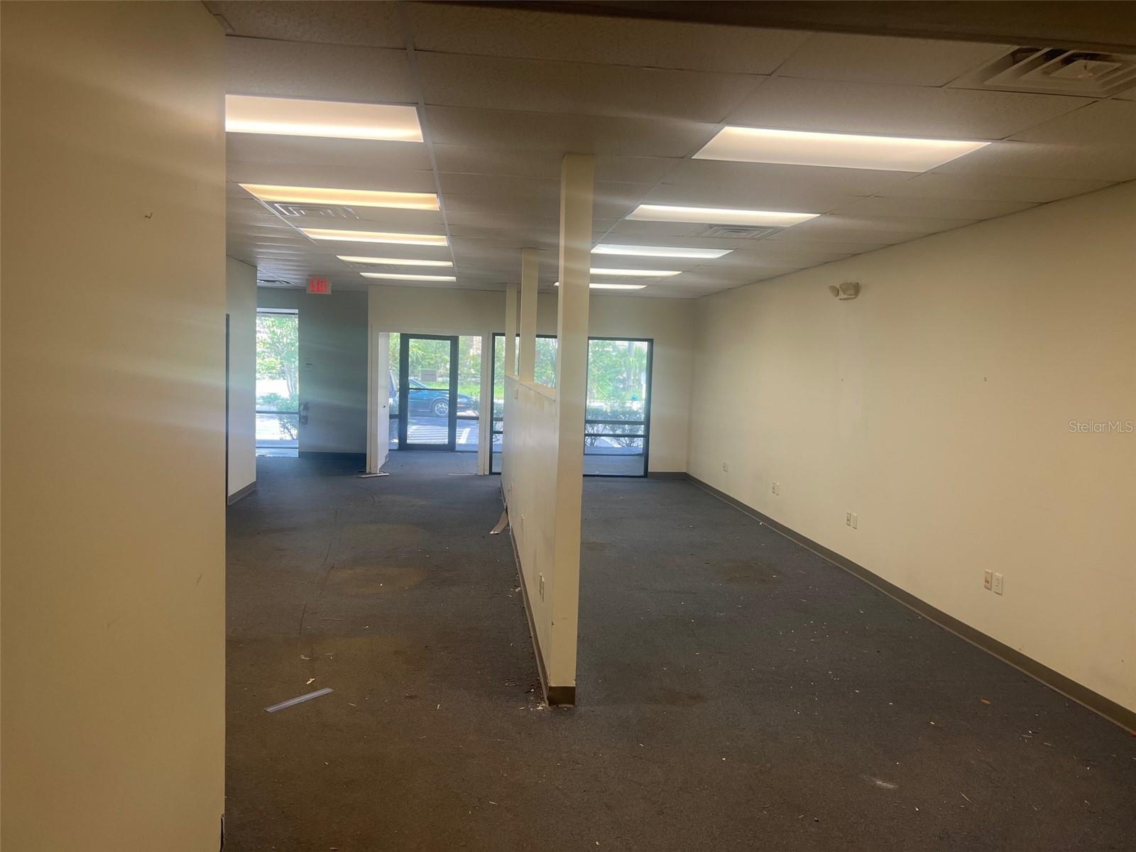 HAMILTON PARK - Commercial Lease