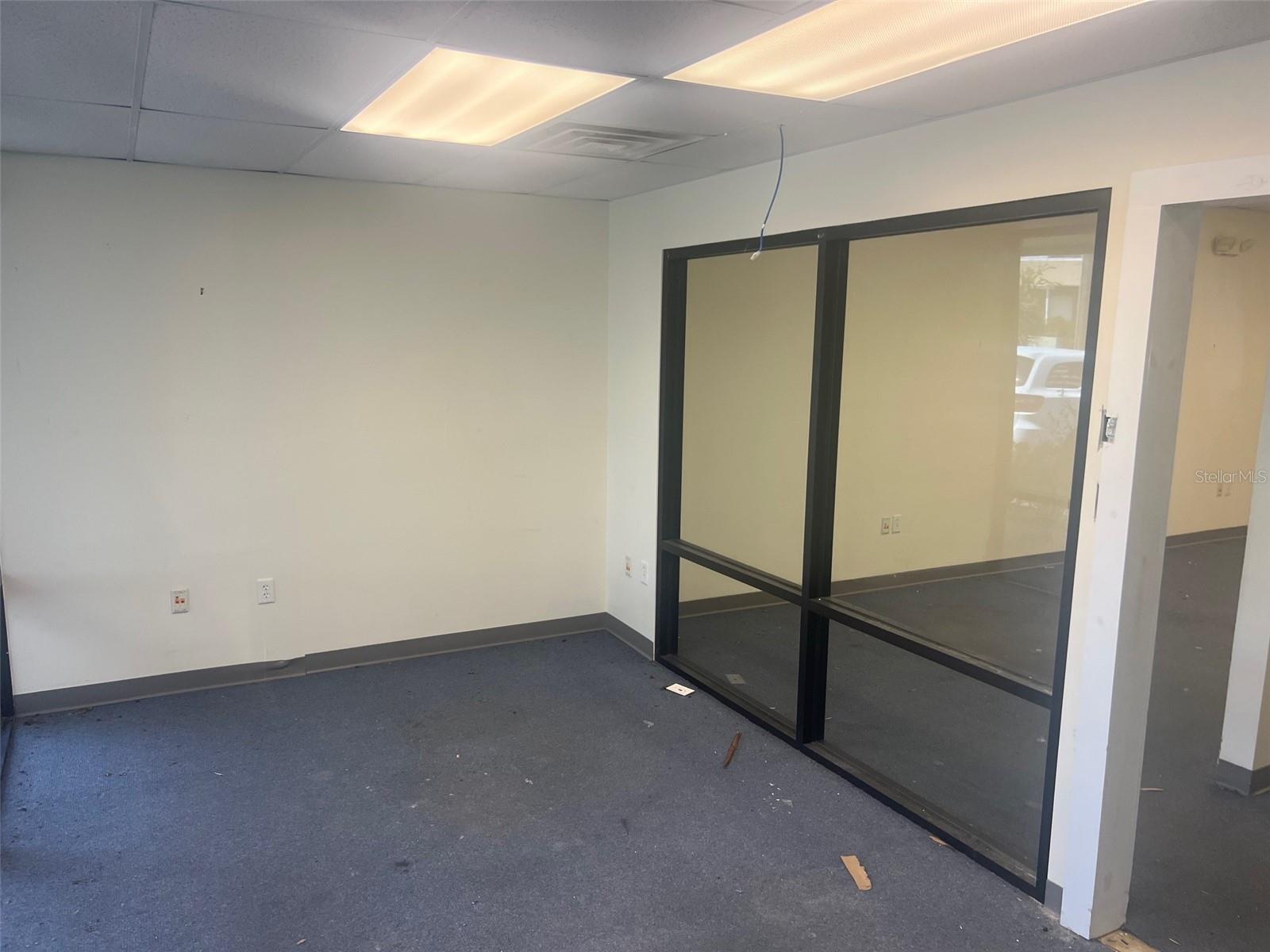 HAMILTON PARK - Commercial Lease