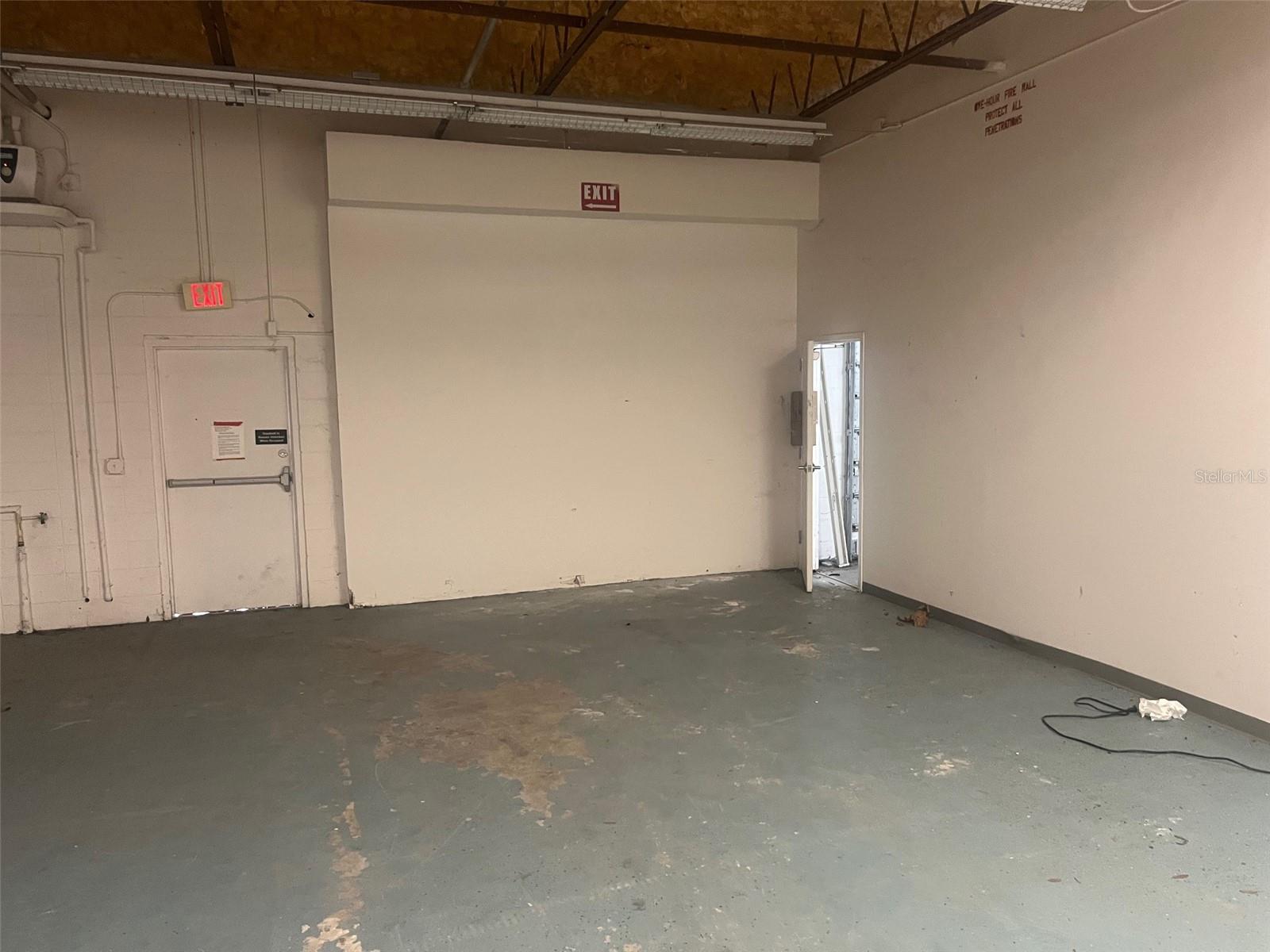 HAMILTON PARK - Commercial Lease