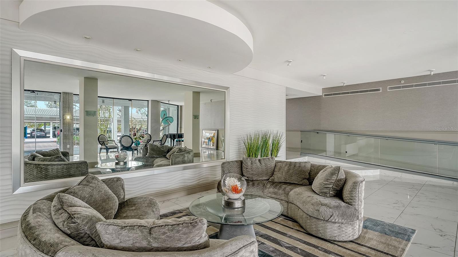 PRIVATEER SOUTH - Residential