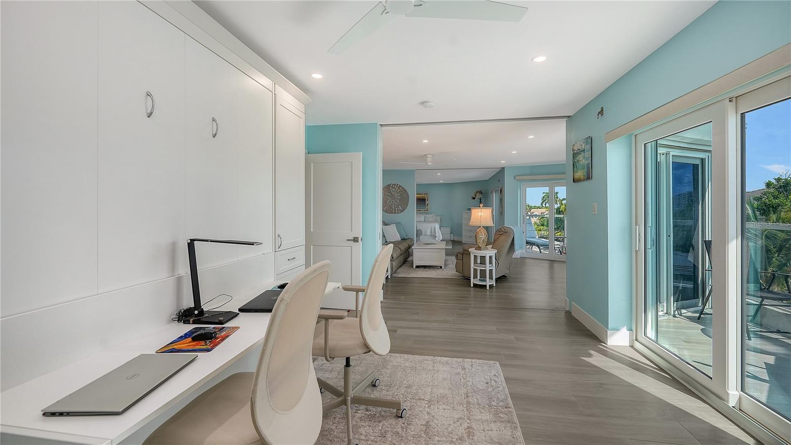 PRIVATEER SOUTH - Residential