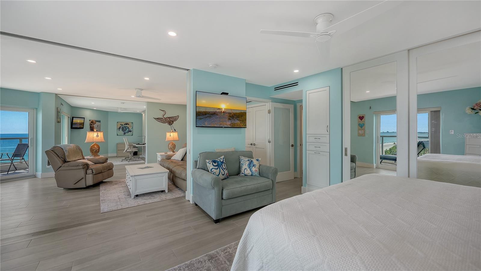 PRIVATEER SOUTH - Residential