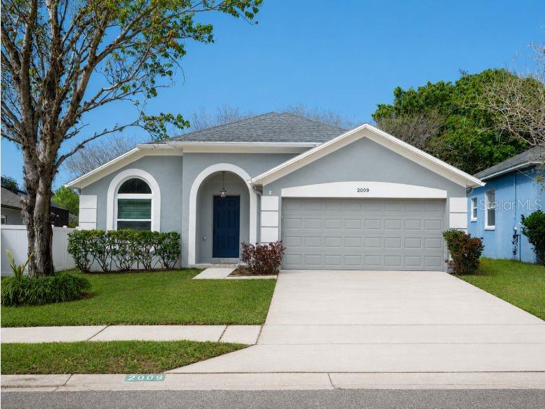 Photo of 2009 Crosscreek Ct, Oviedo, FL 32766 (MLS # O6437071)