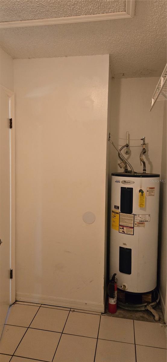 ACREAGE & UNREC - Residential Lease