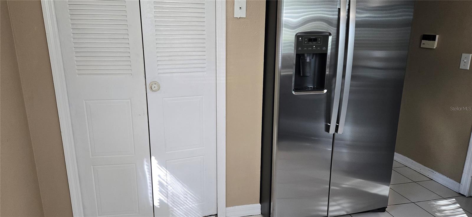 ACREAGE & UNREC - Residential Lease