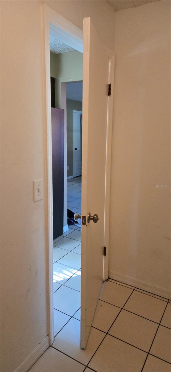 ACREAGE & UNREC - Residential Lease