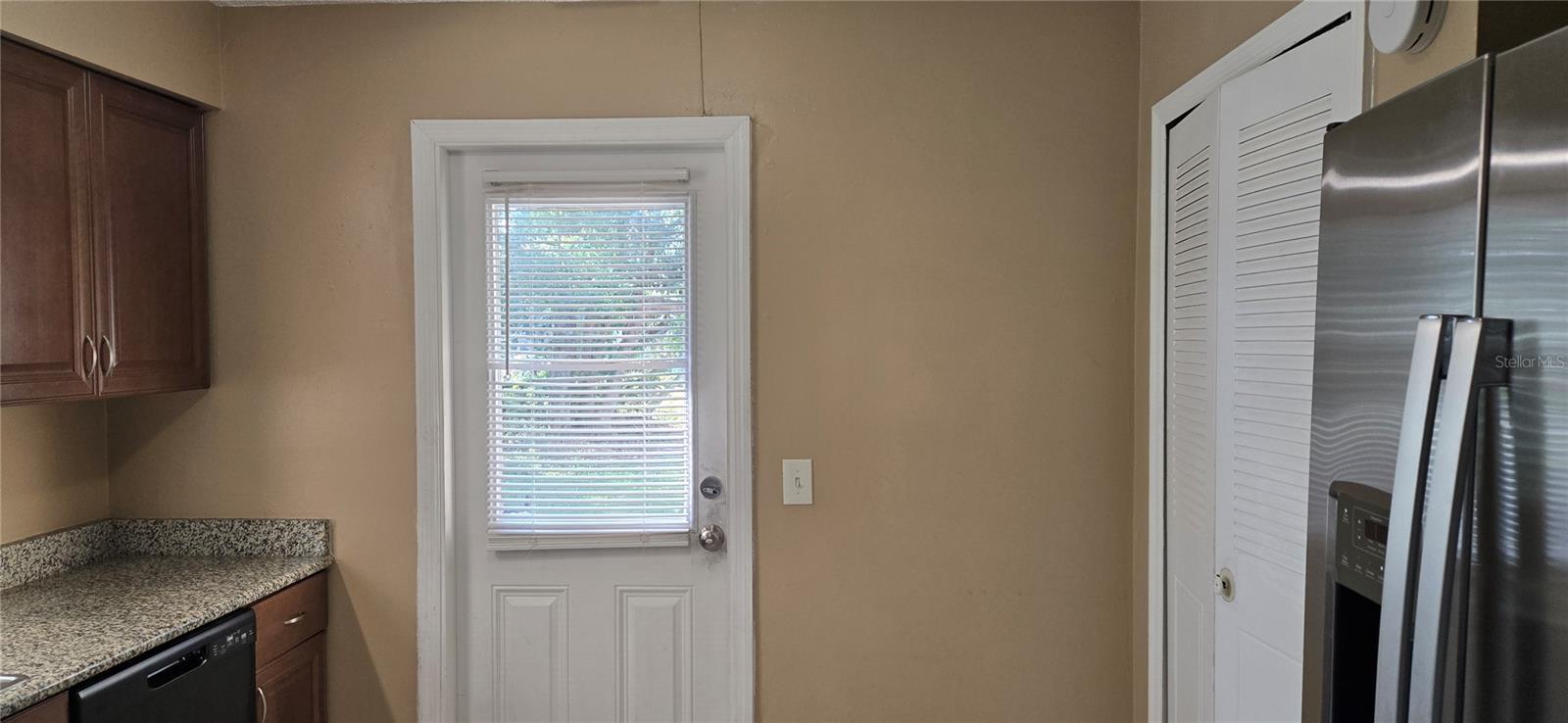 ACREAGE & UNREC - Residential Lease