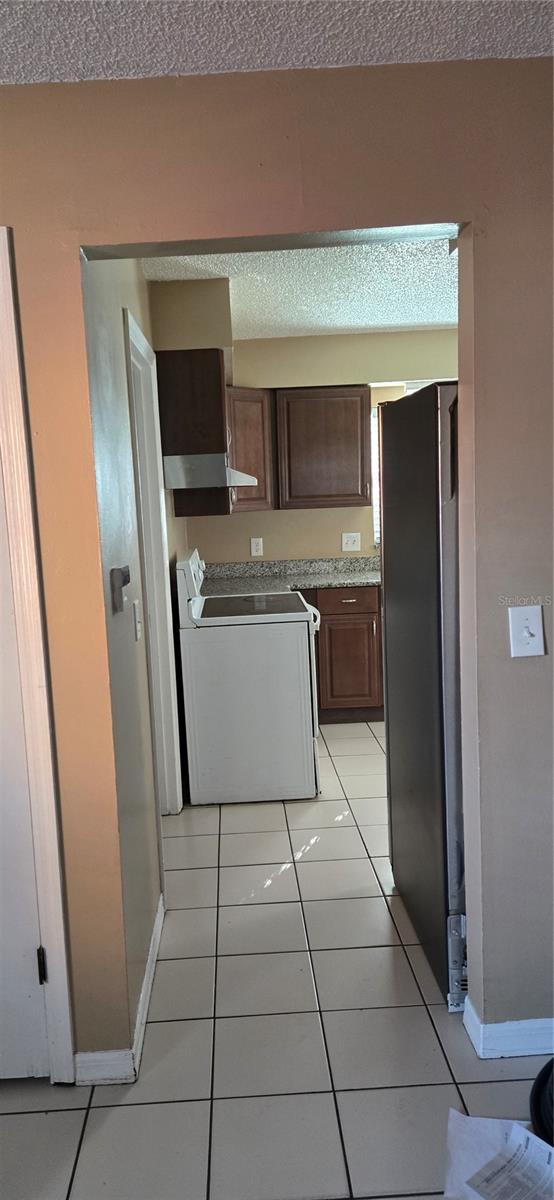 ACREAGE & UNREC - Residential Lease