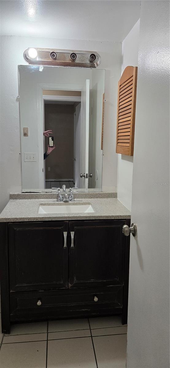 ACREAGE & UNREC - Residential Lease