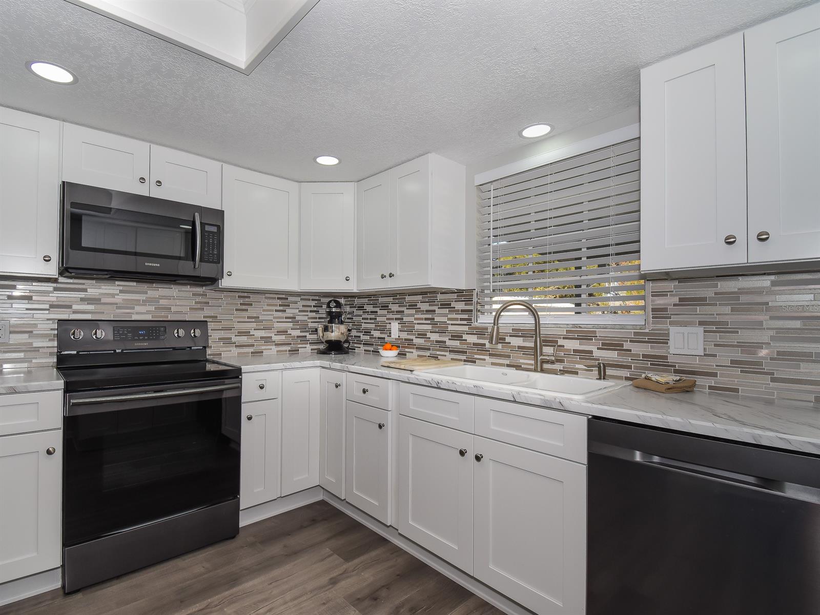 Florida Shores 01 - Residential