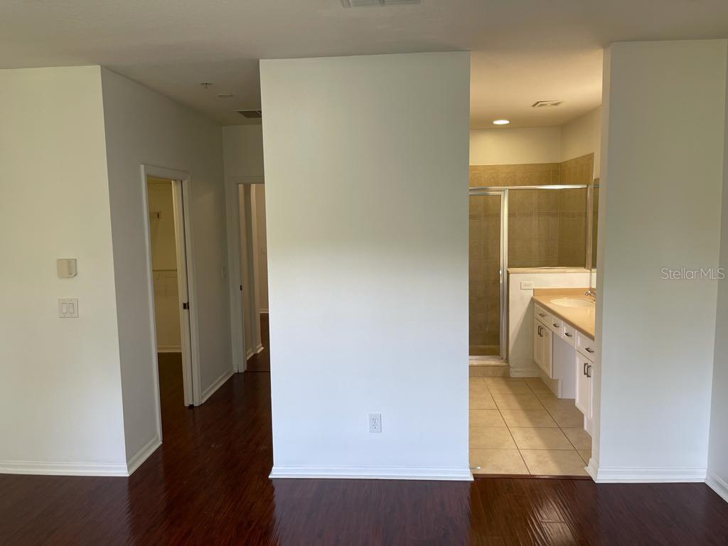 VILLA CAPRI/METROWEST - Residential