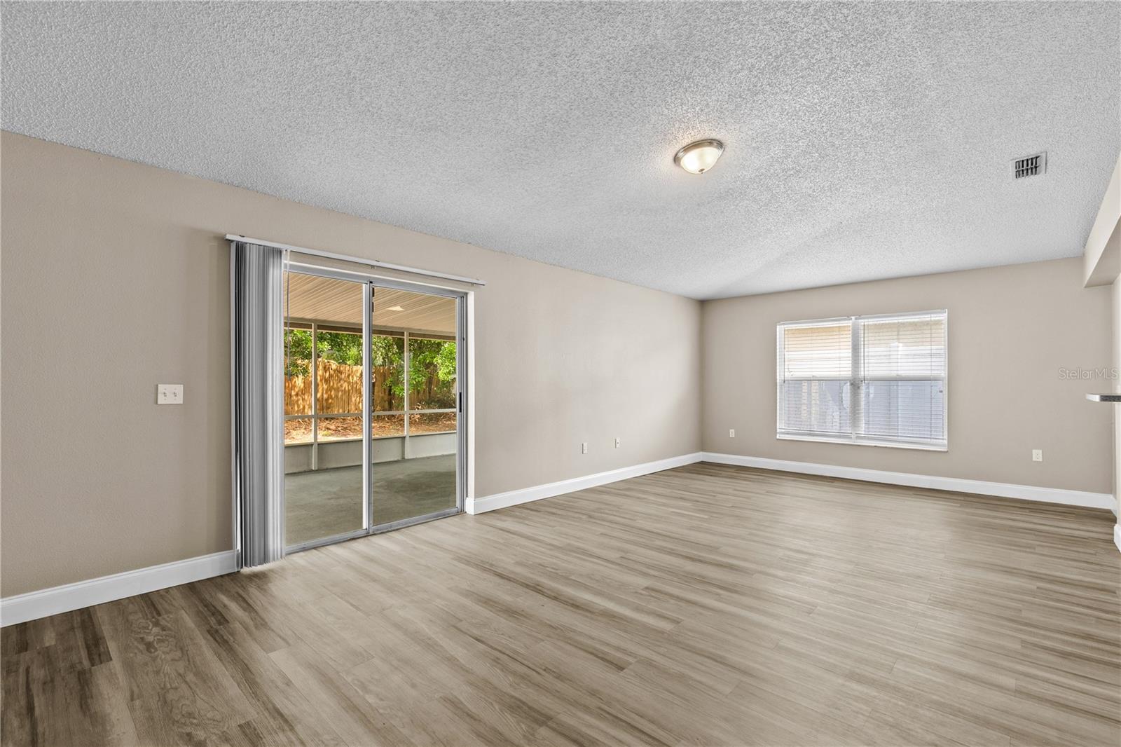 CHASE GROVES UNIT 10 - Residential