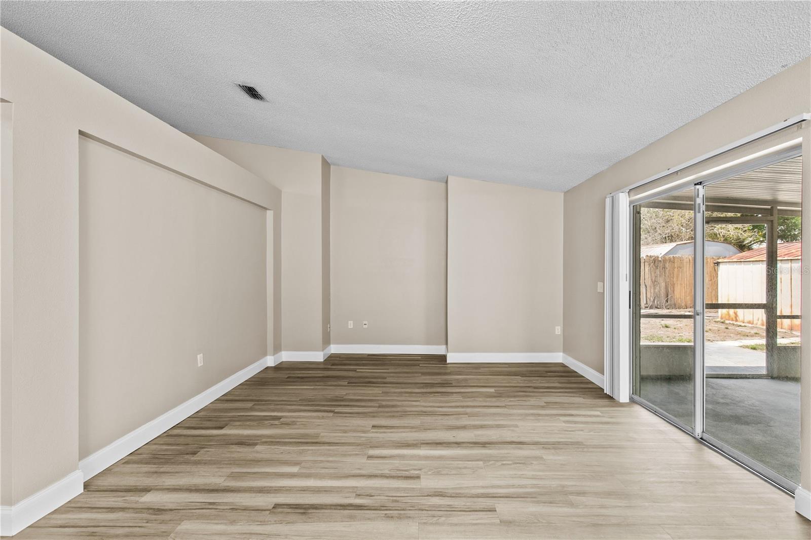 CHASE GROVES UNIT 10 - Residential