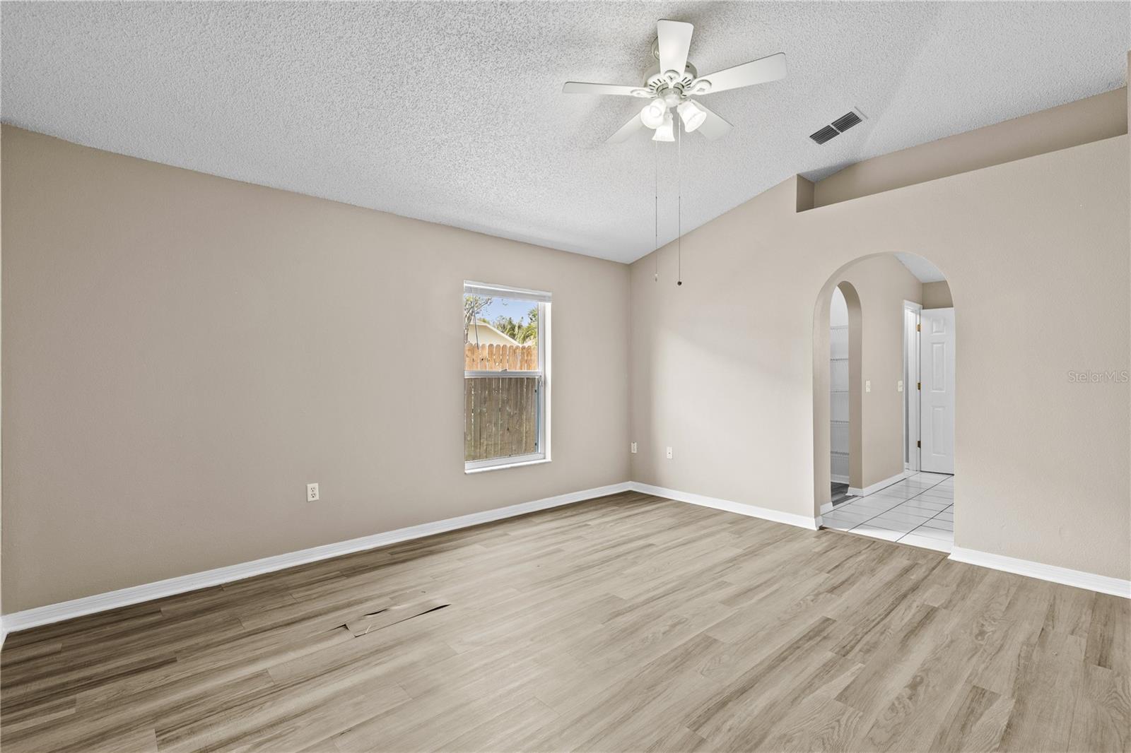 CHASE GROVES UNIT 10 - Residential