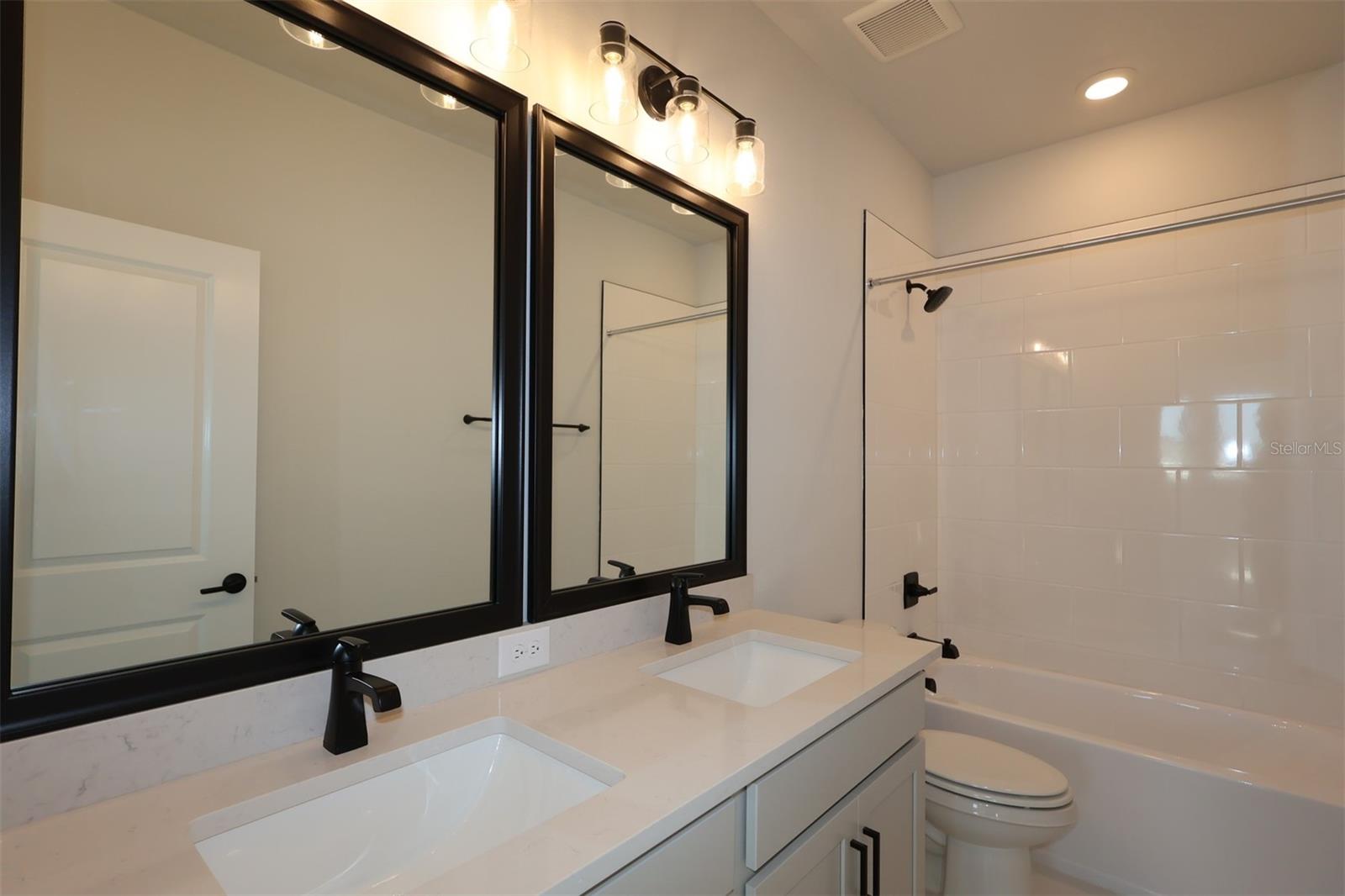 CHAPEL CROSSINGS - Residential