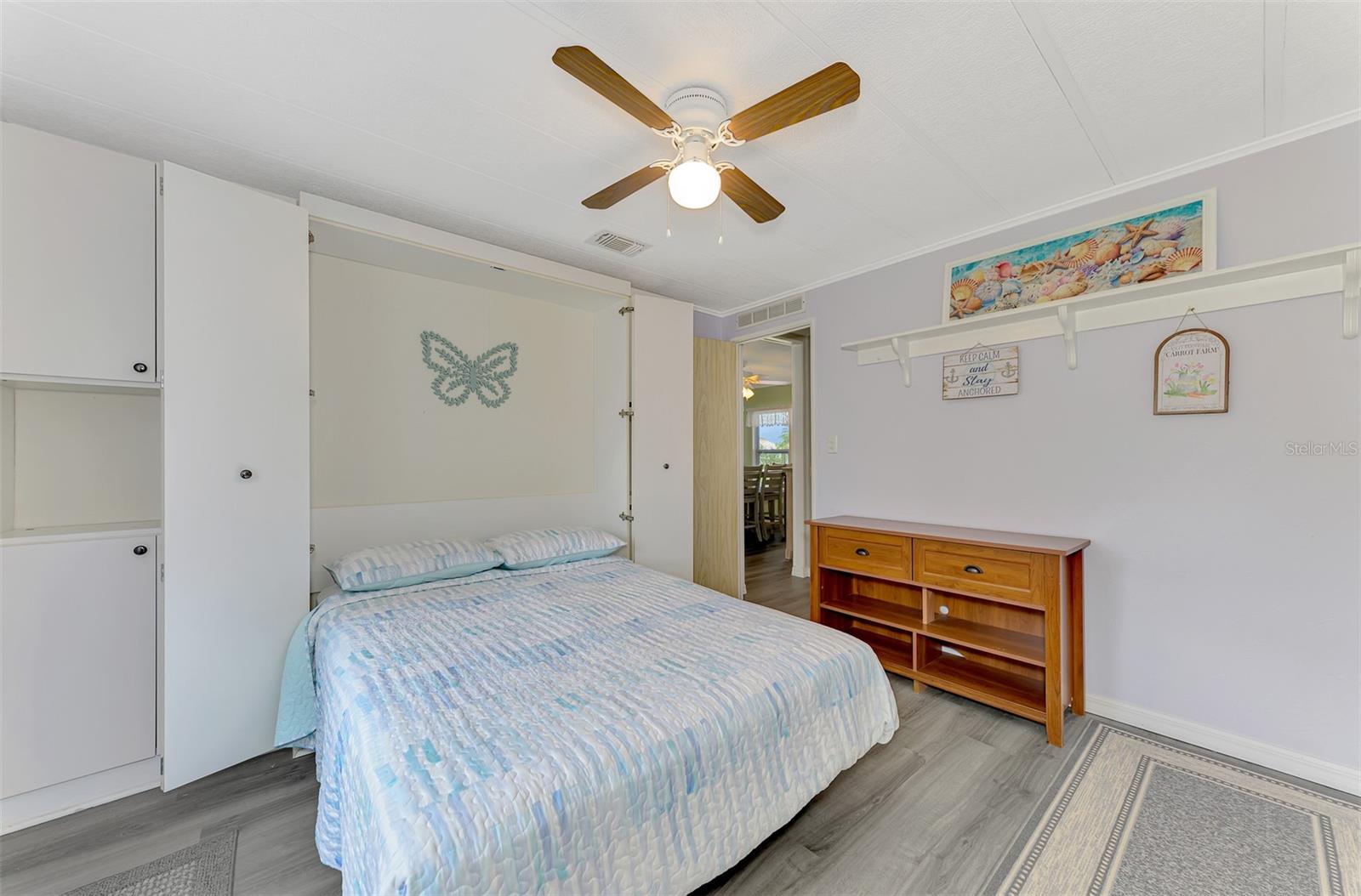 LA CASA MHP CO-OP - Residential