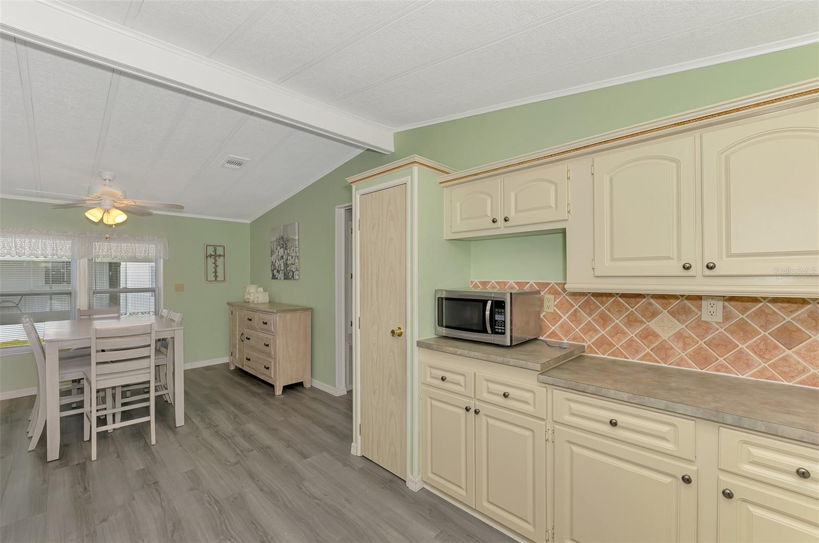 LA CASA MHP CO-OP - Residential