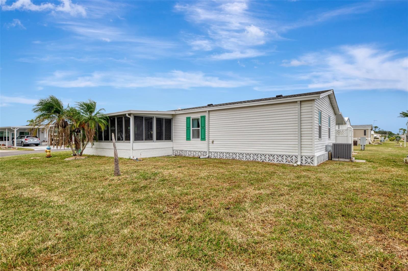 LA CASA MHP CO-OP - Residential