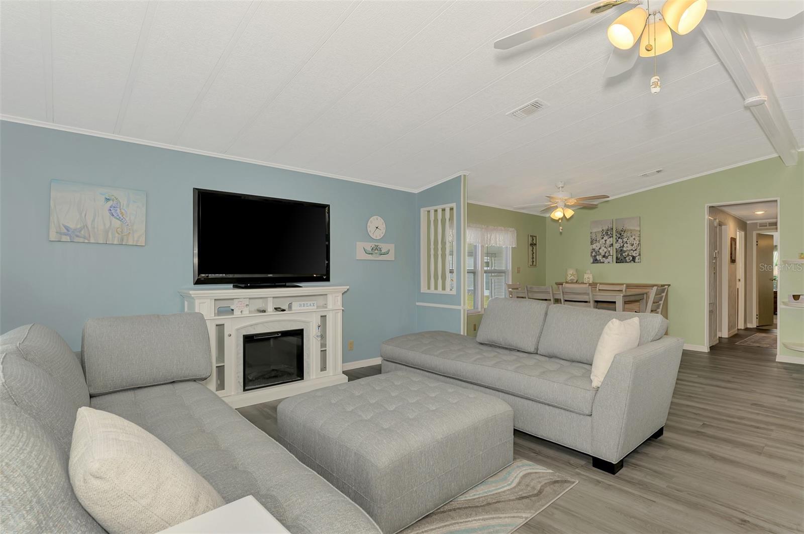 LA CASA MHP CO-OP - Residential