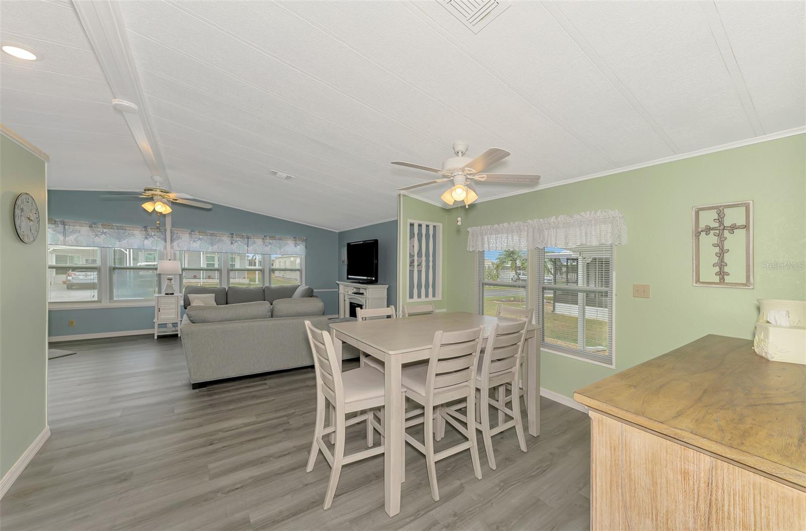 LA CASA MHP CO-OP - Residential