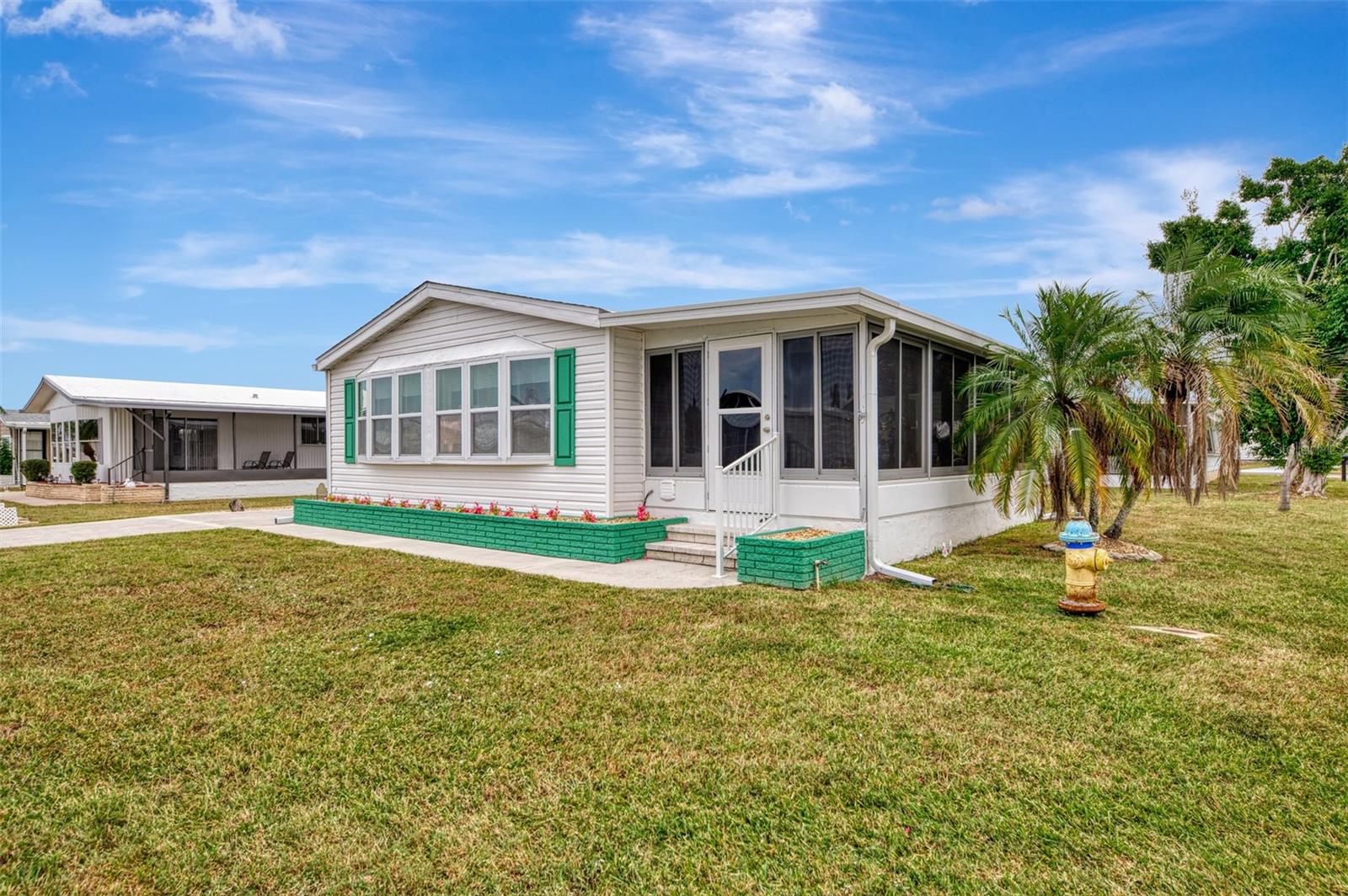 LA CASA MHP CO-OP - Residential