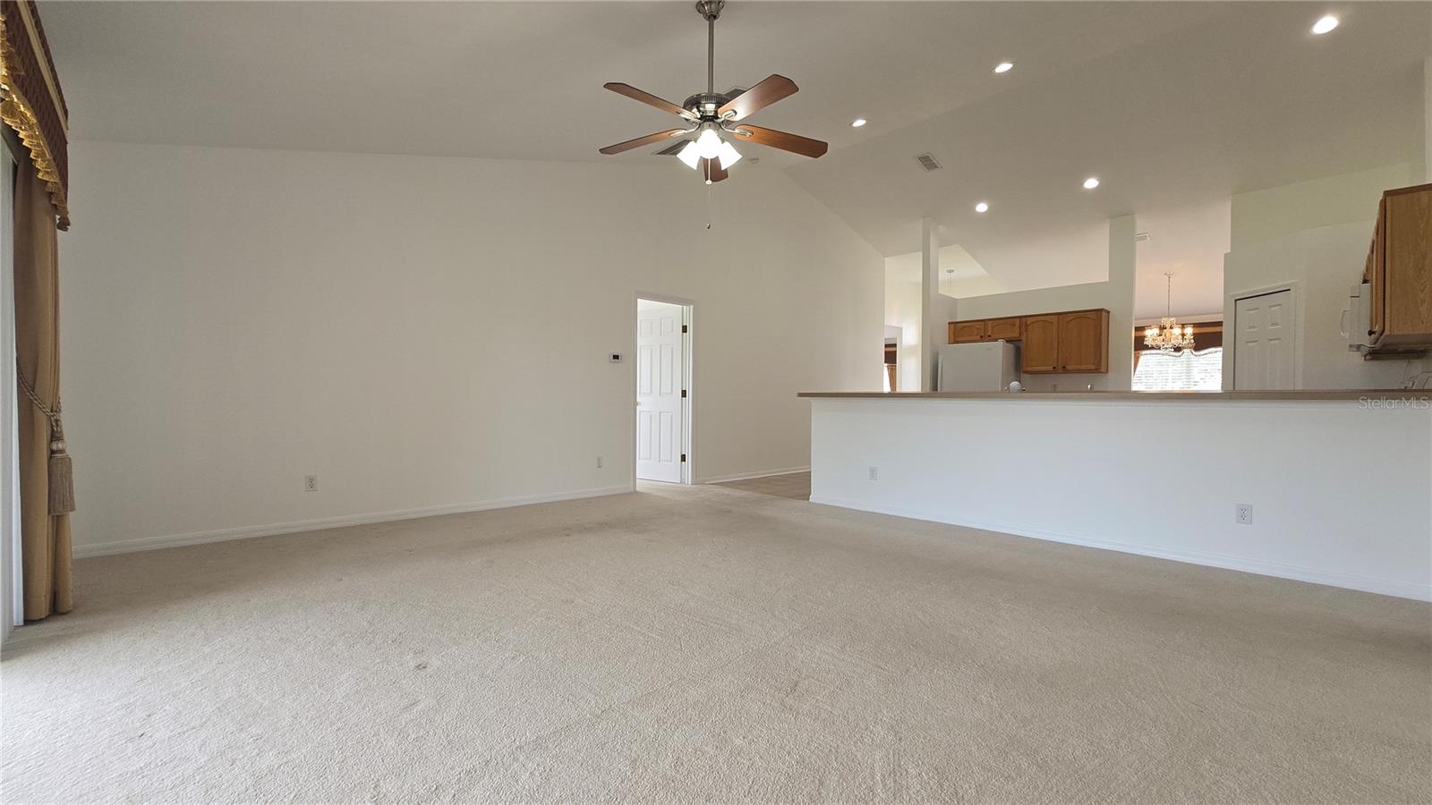 HATCHWOOD ESTATES - Residential Lease