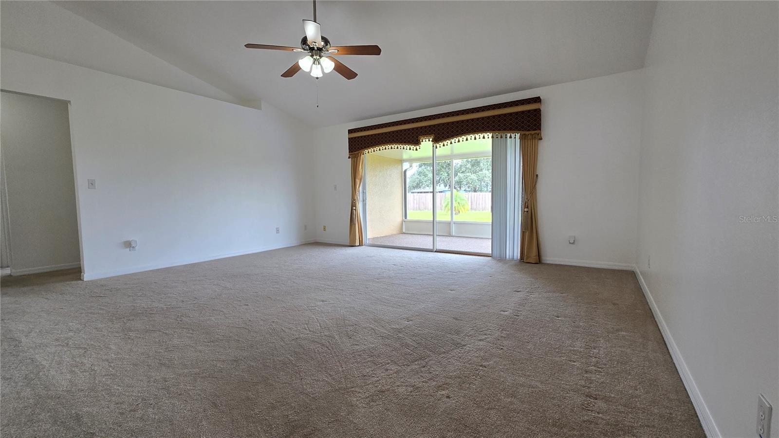 HATCHWOOD ESTATES - Residential Lease