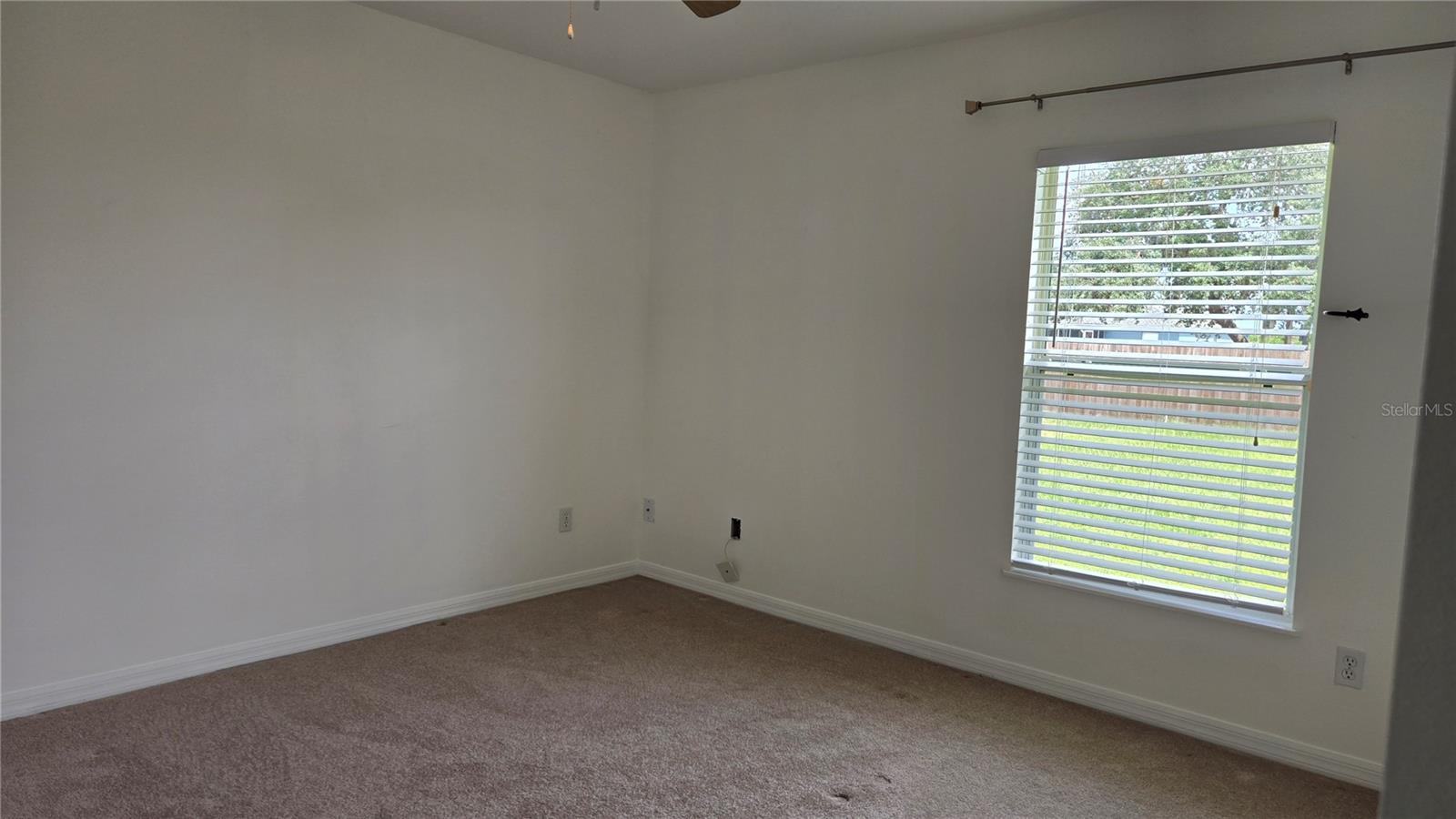 HATCHWOOD ESTATES - Residential Lease