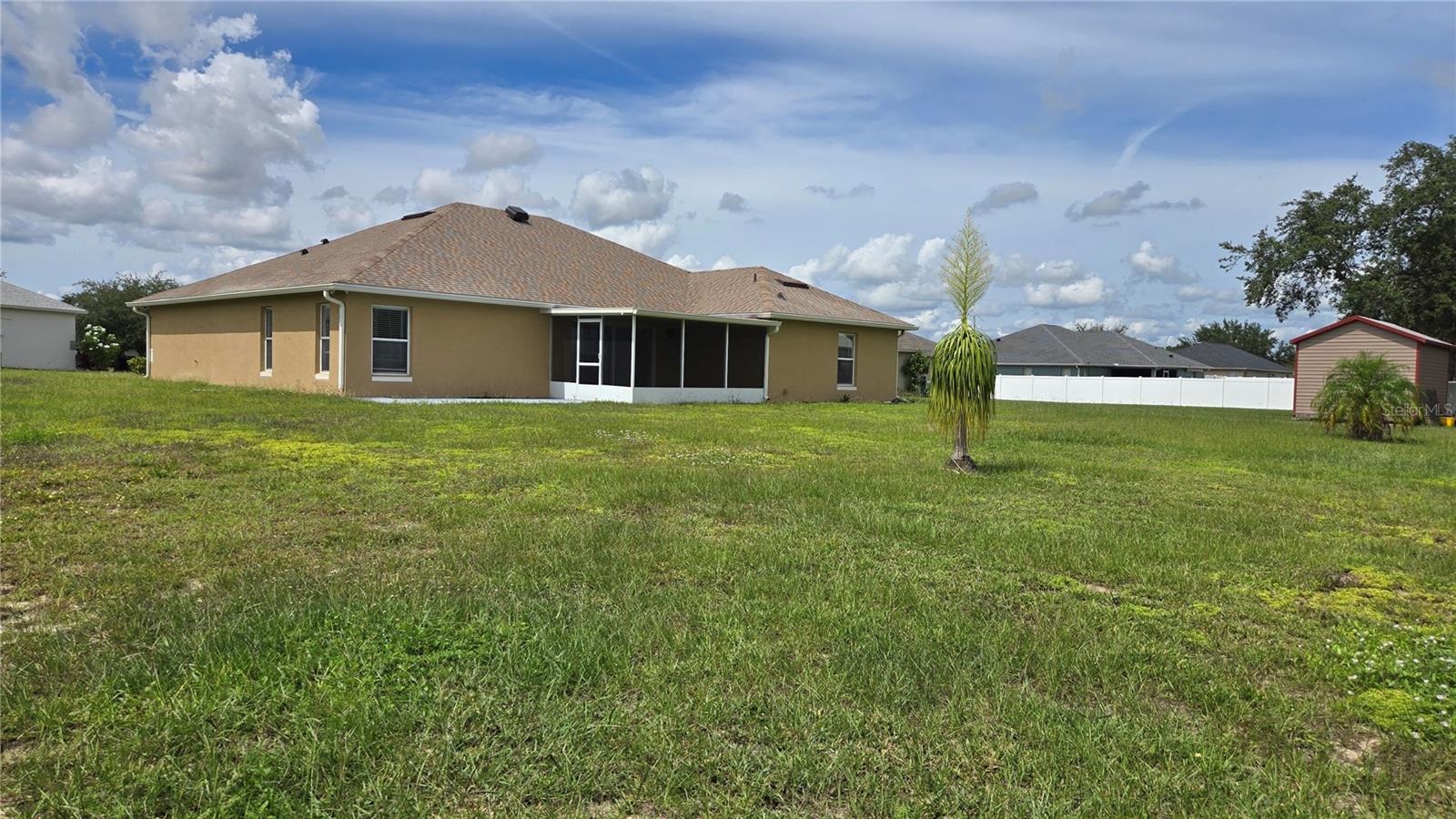 HATCHWOOD ESTATES - Residential Lease