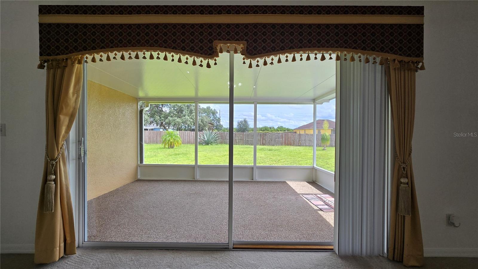 HATCHWOOD ESTATES - Residential Lease