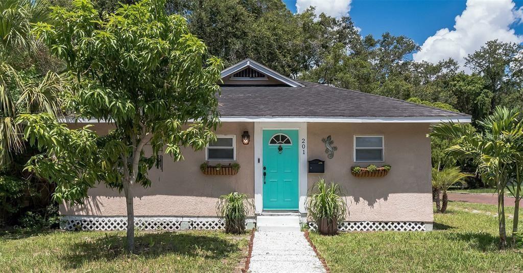 Come see this recently renovated front unit home on a corner lot with 2 bedrooms and 1 bath, a fenced-in yard, and a garage that can double up as storage. Live minutes from St Pete Downtown and from the beach, perfect central location, close to the Sunrunner (bus to downtown & beaches), restaurants, stores, and entertainment. This home has several upgrades including Stainless steel refrigerator and laminate, vinyl floors. Enjoy your time in this central location close to all amenities,Live and work in St Petersburg close to all the fun, come see this place today. Plus, Utilities are allocated monthly.