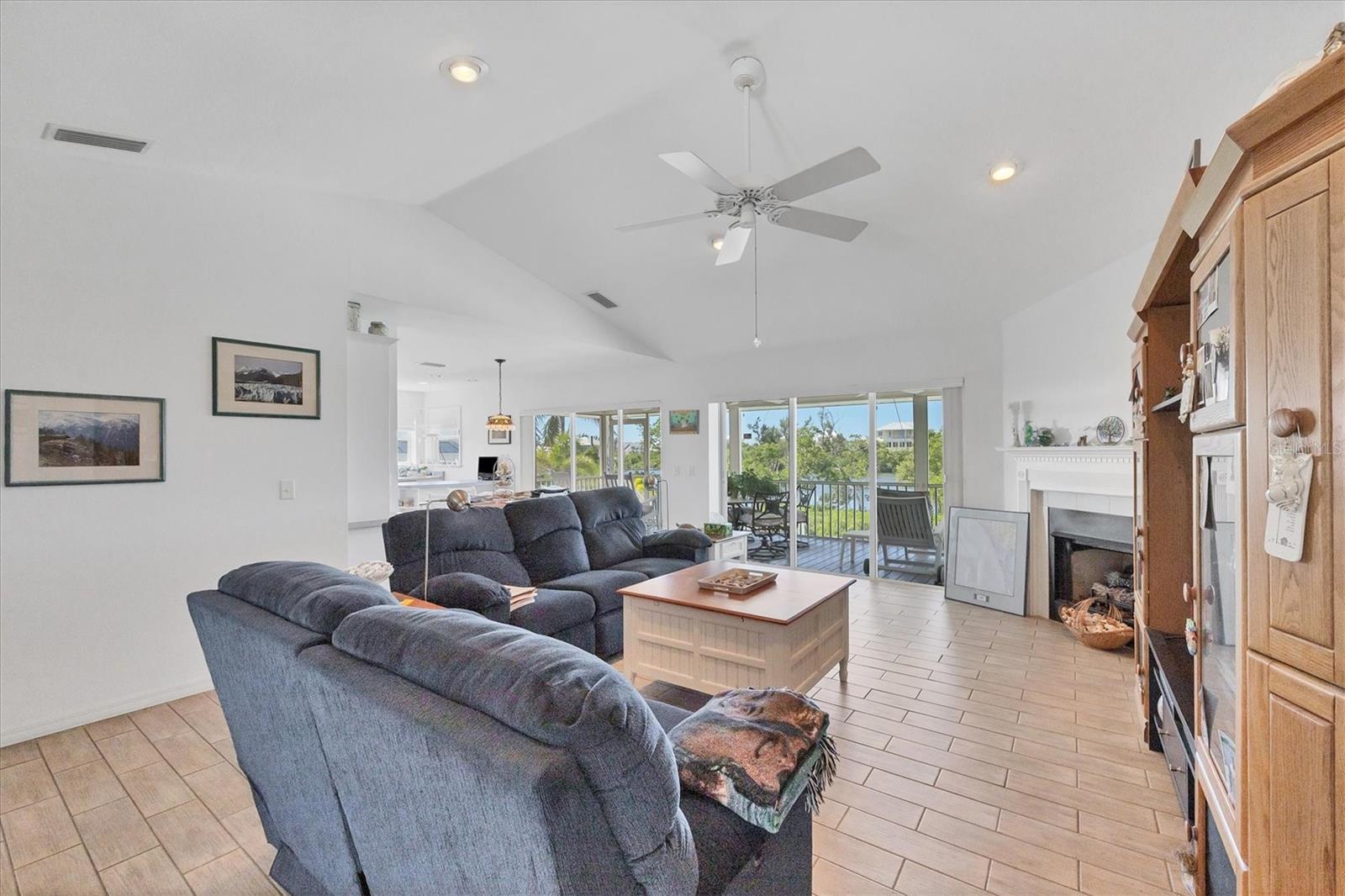 PALM ISLAND ESTATES UN 4 - Residential