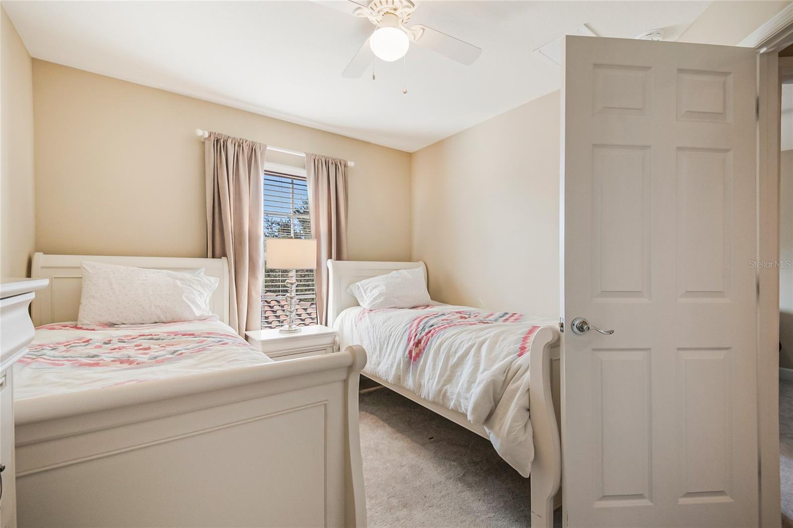 VILLAGEWALK/LK NONA UN #4A - Residential