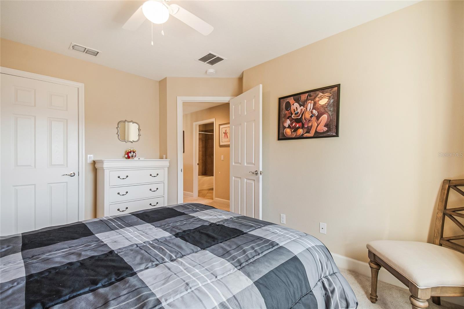 VILLAGEWALK/LK NONA UN #4A - Residential