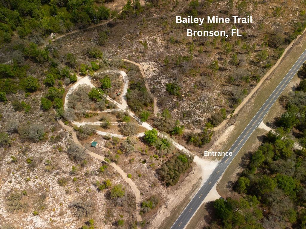 NORTH SOUTH ESTATE - Land