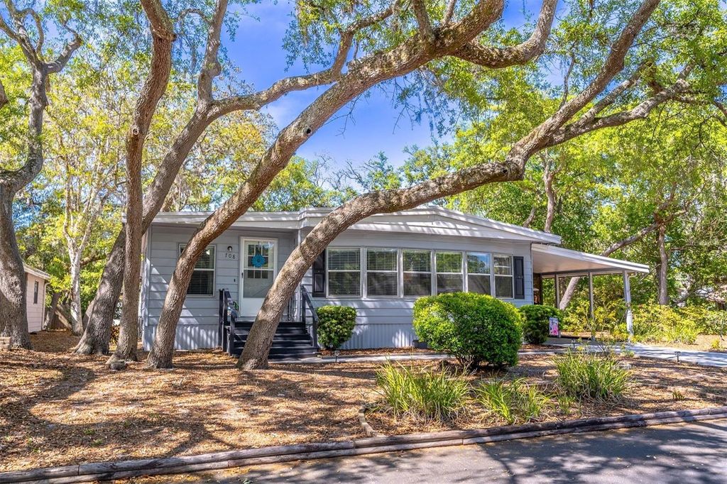 Photo of 708 Greentree Court, Lake Mary, FL 32746 (MLS # O6398466)