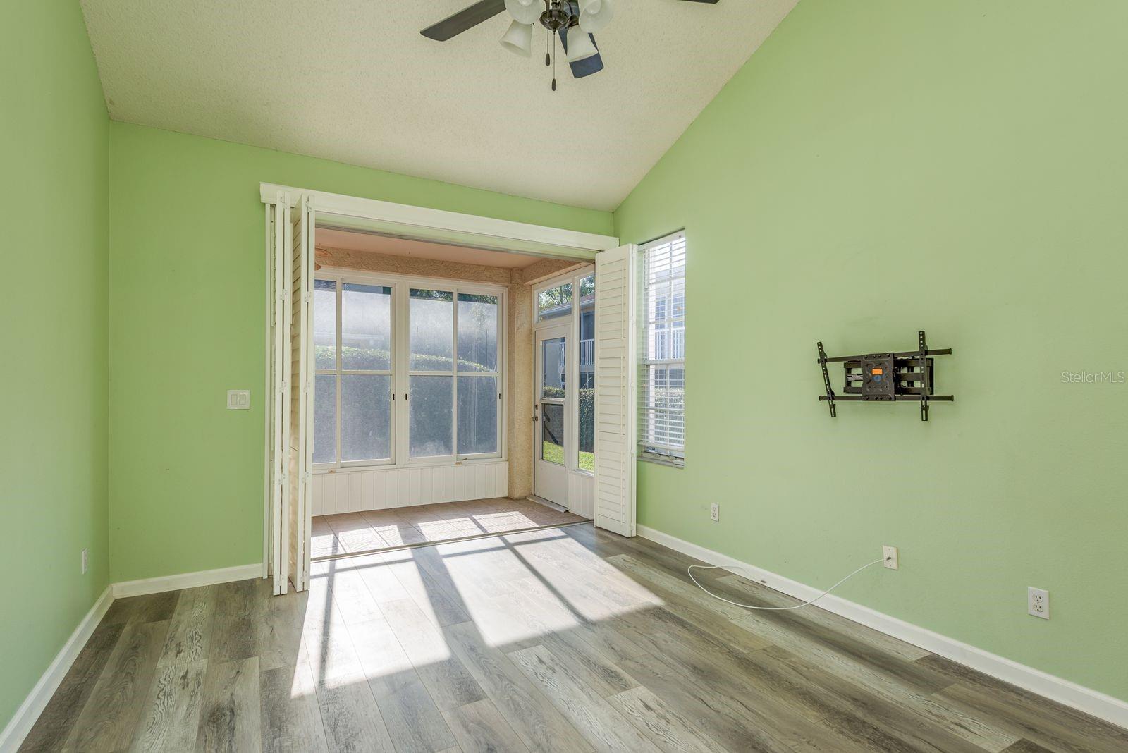 GLENBROOK EAST - Residential