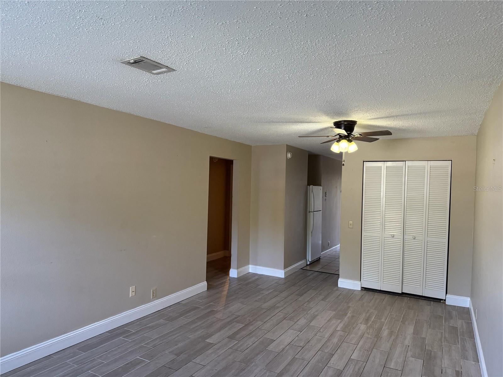 5649 STRUTHERS COURT