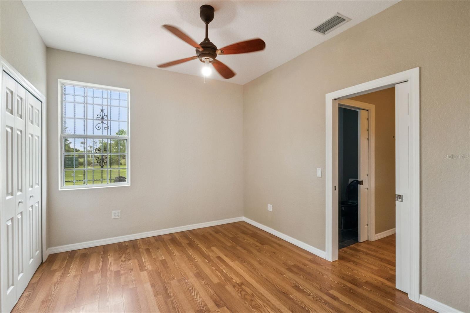 ACREAGE & UNREC - Residential